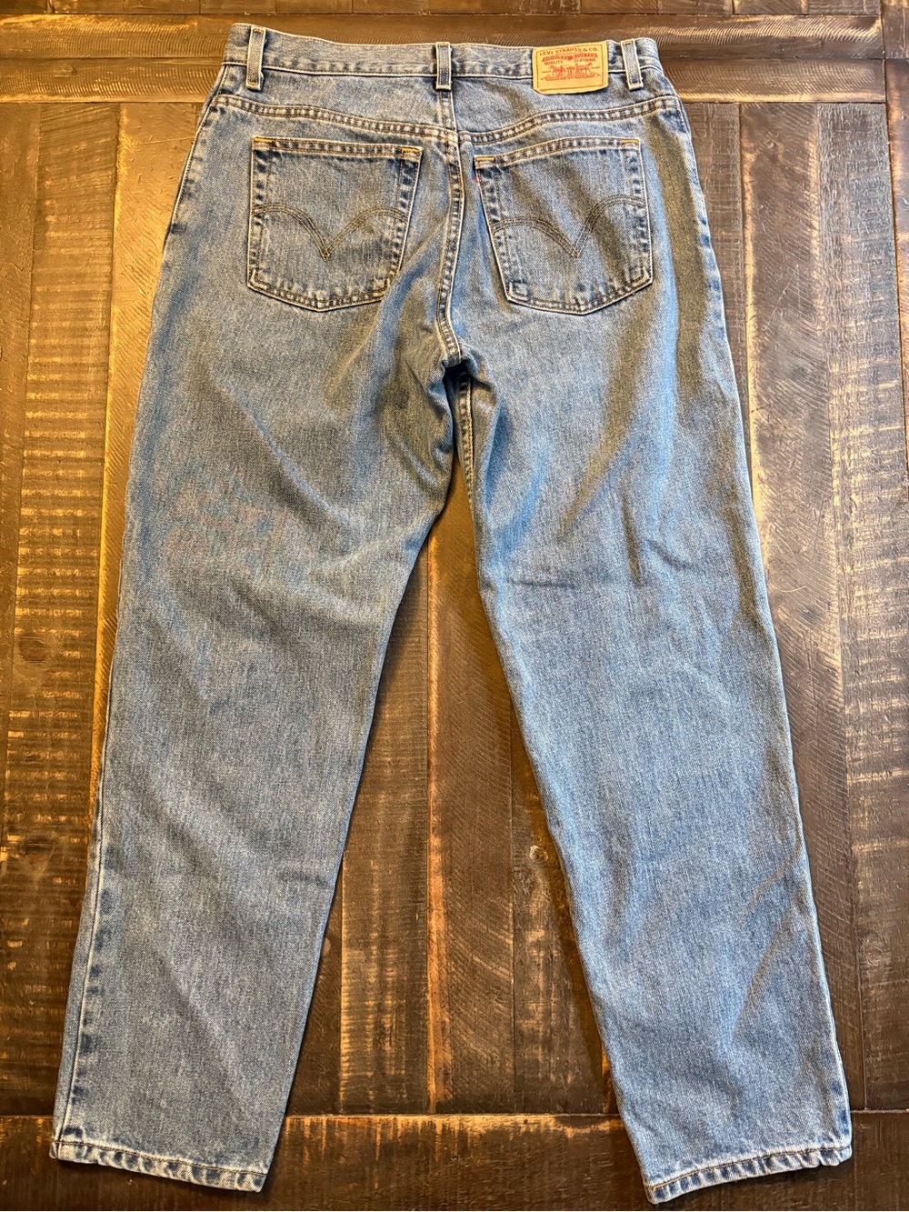 LEVI'S 550 Relaxed Fit Tapered Leg Jeans Womens Sz 14M Light Wash Vintage Y2K